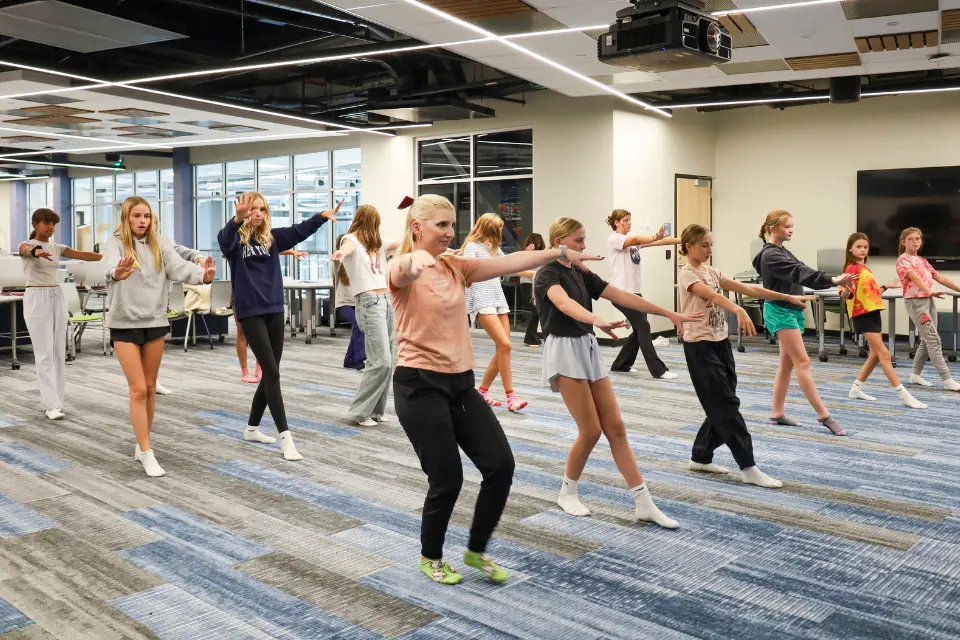 Discover your rhythm in Dance! Learn different styles of dance while perfecting your moves. Perform at school events and show off your skills with friends. Whether you’re a beginner or experienced dan